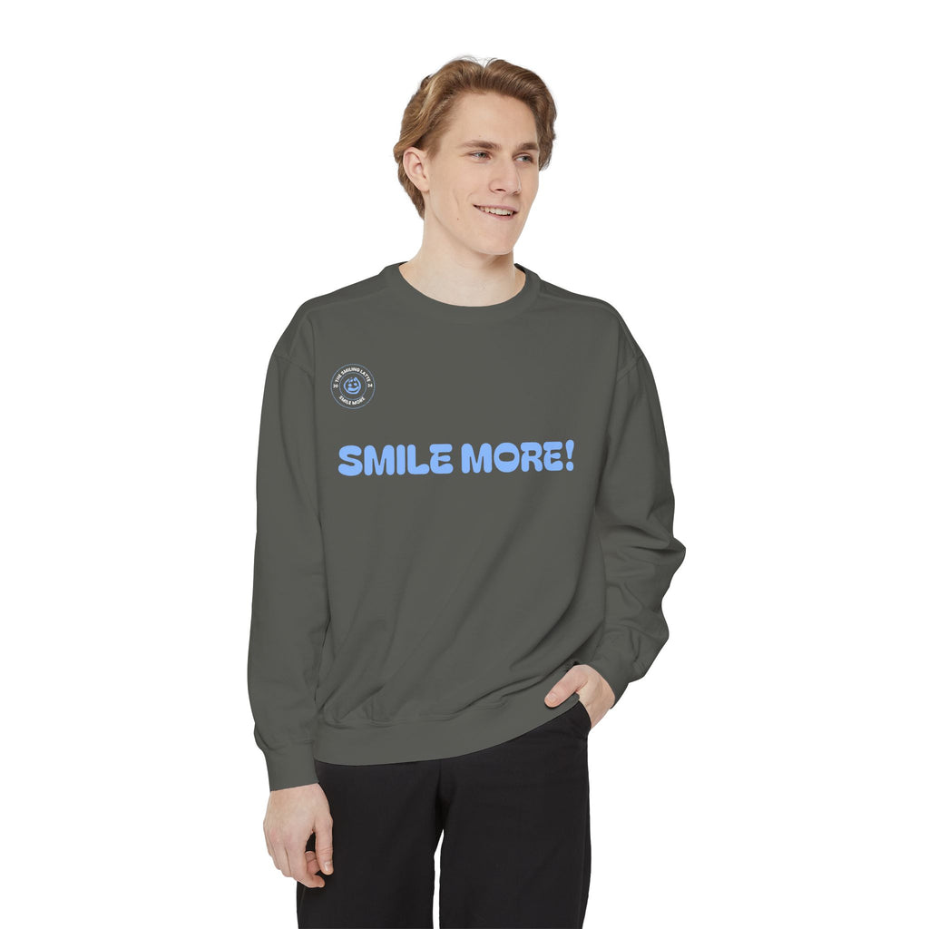 Christmas Comfy “Smile More” Sweatshirt — Cozy Holiday Lounge Sweatshirt